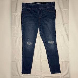 Old Navy Rockstar Jegging Destroyed